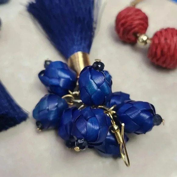 Earrings bundle of 3 pairs of earrings - Picture 9 of 13